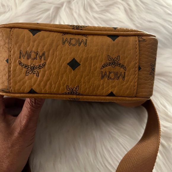 MCM crossbody - Picture 11 of 13